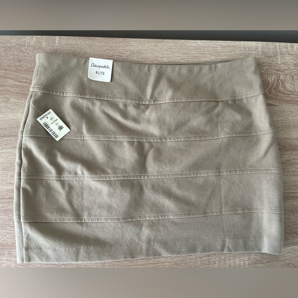 NWT Aeropostale Bandage Stretchy Mini Skirt - Picture 1 of 5